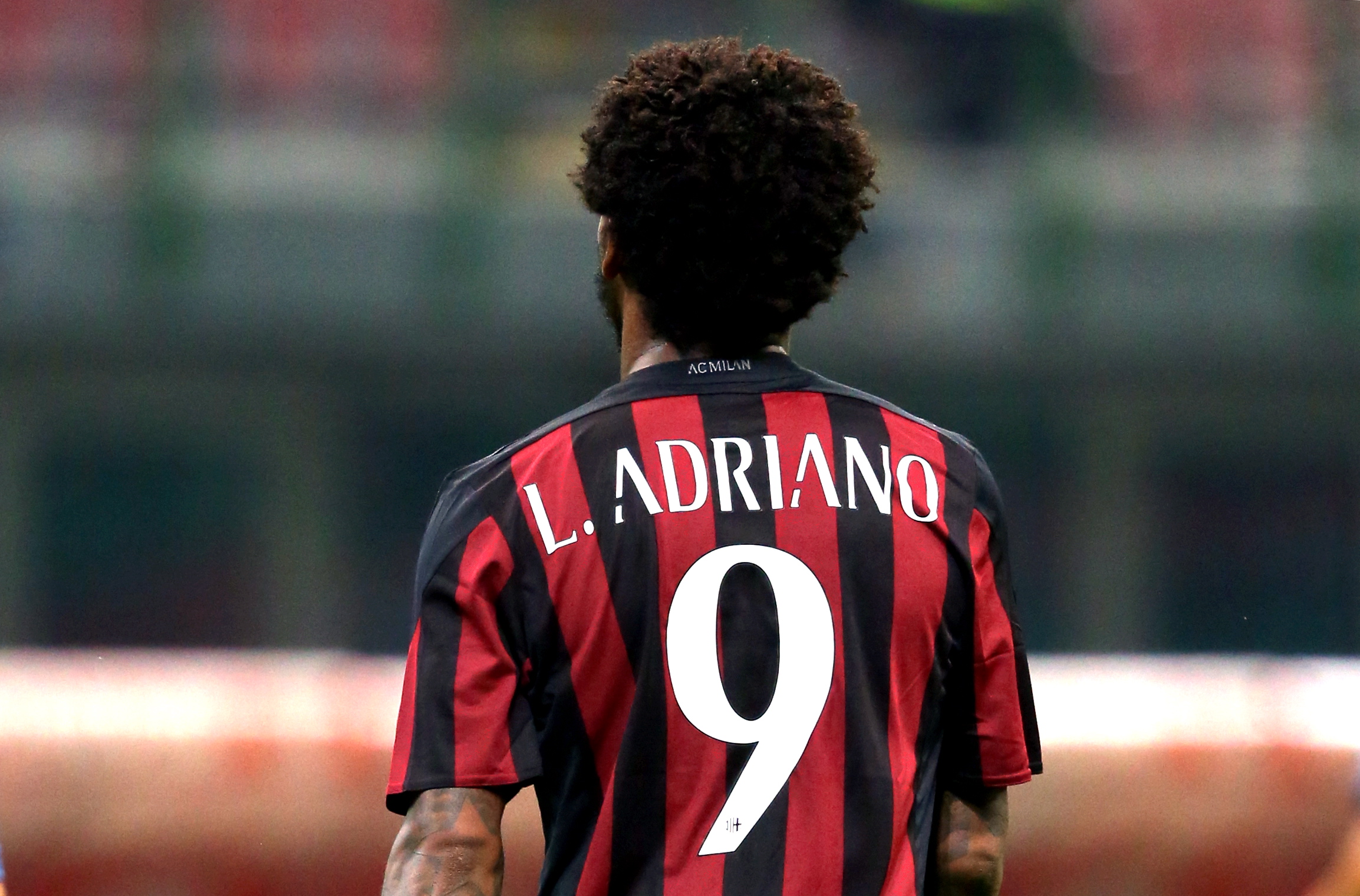 Милан отказа оферта на китайци за Адриано